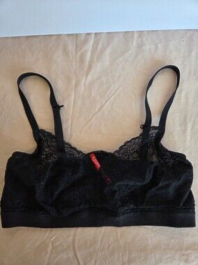 SPANX Spotlight On Black Lace Bralette- Size Large